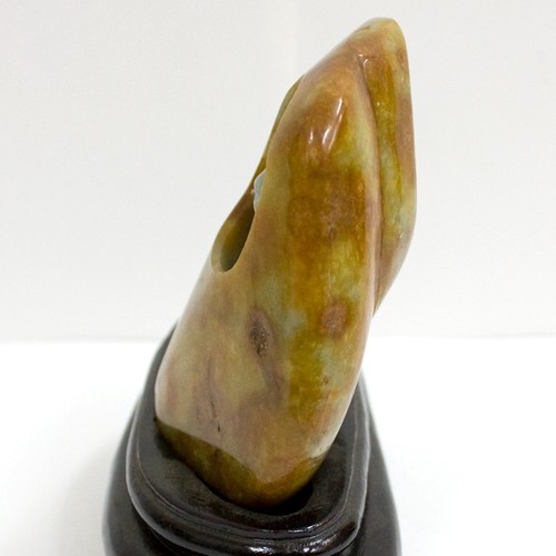 ☆高級一点物☆【天然石 彫刻置物】本翡翠 (台付き) No.18の通販はau