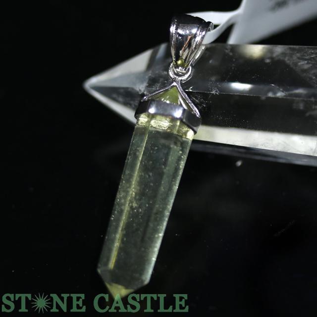 ☆一点物☆【ペンダント】リビアングラス ポイント型 (シルバー) No.43 天然石 パワーストーンの通販は
