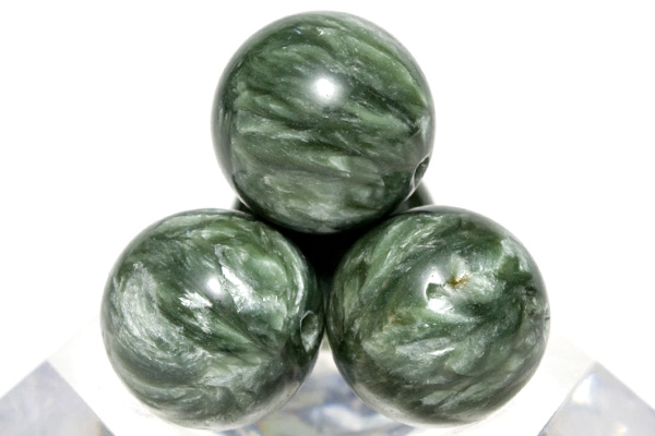 セラフィナイト パワーストーン 魔除けと癒しの石で深い安心感を与える