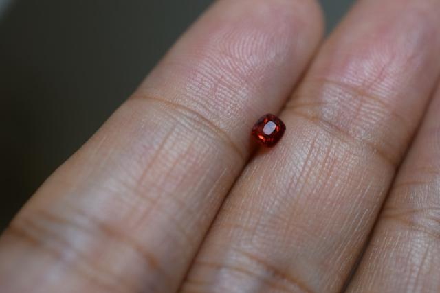 RS8-112 非加熱 宝石質 ピジョンブラッド色 スピネル ミャンマー産 ルース 5,220円