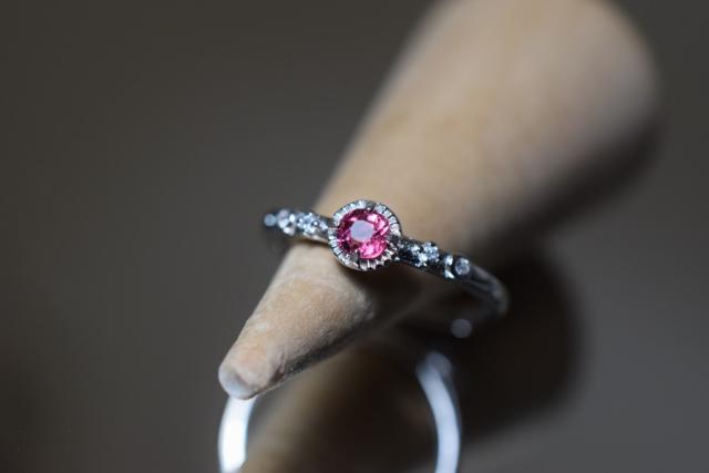 SR4-94 シルバー 上質 宝石質 明るい ローズピンク 天然 スピネル ミャンマー産 リング 指輪 シンプル フリーサイズ 金属アレルギー対応の通販は 5,800円