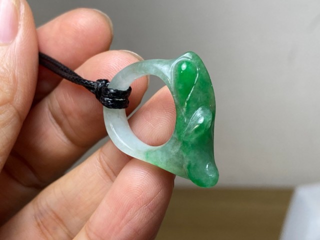 L7-22 上品 3.5号 氷種 ミャンマー産 天然A貨本翡翠 濃緑 如意