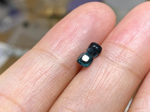 RS7-74宝石質珍しい高貴なピーコックブルー孔雀青スピネルミャンマー産 ルース RS7-74 宝石質 珍しい高貴なピーコックブルー 孔雀青 孔雀緑 スピネル