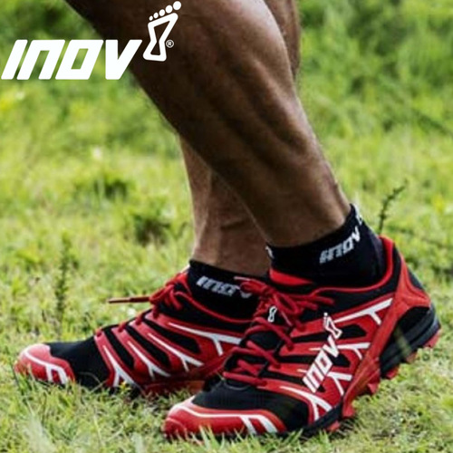 イノヴェイト INOV8 メンズ トレイルランニングシューズ トレイルタロン ブラック×レッド×グレー NR2UGG55 BRG TRAILTALON 235 V2 MSの通販は