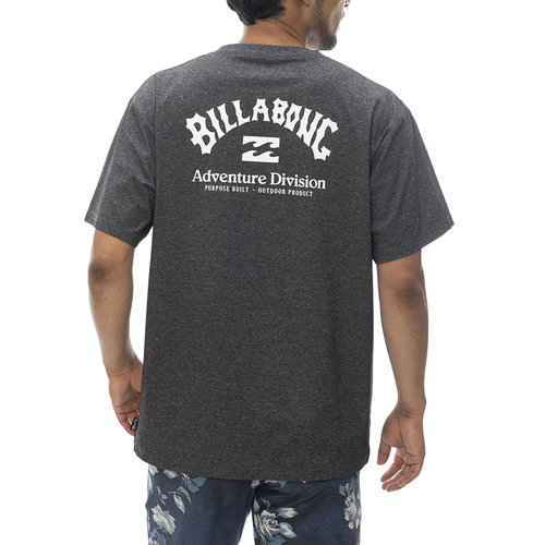 ビラボン BILLABONG メンズ A/Div. フォーサンドアンドウォーター サーフ フレックス Tシャツ ラッシュガード BKH BE011859 A/Div. FORの通販は 5,520円