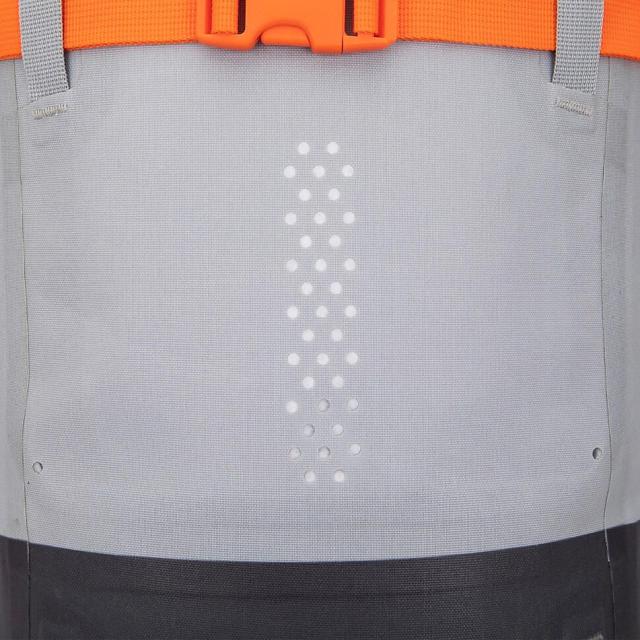 トリゲーム盤 難民キャンプ装具 砂浜 余暇装具 ダッフルバックパック 雨合羽 30L 8511974 GRY 貨物輸送無料
