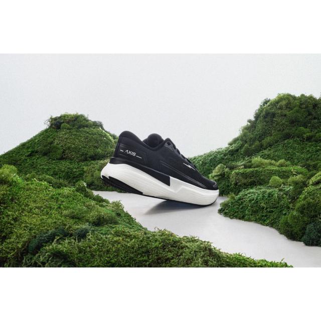 ハイロ・アスレチックス ランニング メンズランニングシューズ hylo AXIS SS26UABKU Black/Undyed 送料無料