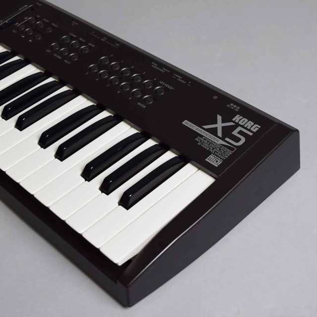 KORG コルグ X5 61鍵盤シンセサイザー 【 中古 】の通販はau PAY