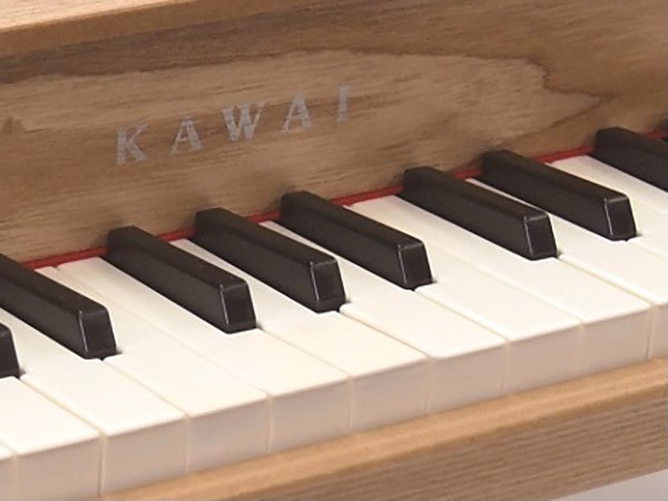 カワイ グランドピアノミニ ナチュラル木目 32鍵