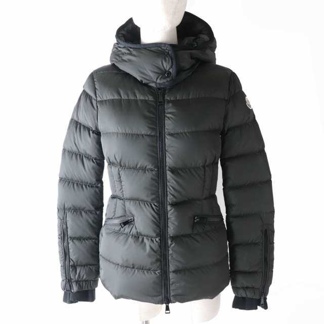 美品△正規品 MONCLER モンクレール BETULA ベチュラ ロゴワッペン・フード付 WZIP ダウンジャケット レディース カーキ 00  ジョージア製｜au PAY マーケット