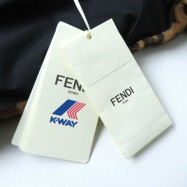 未使用品◎正規品 2020年 伊製 FENDI フェンディ フード付き ミンク マフラー／つけ襟 ブラウン×ベージュ ズッカ柄 13×93cm  袋・タグ付｜au PAY マーケット