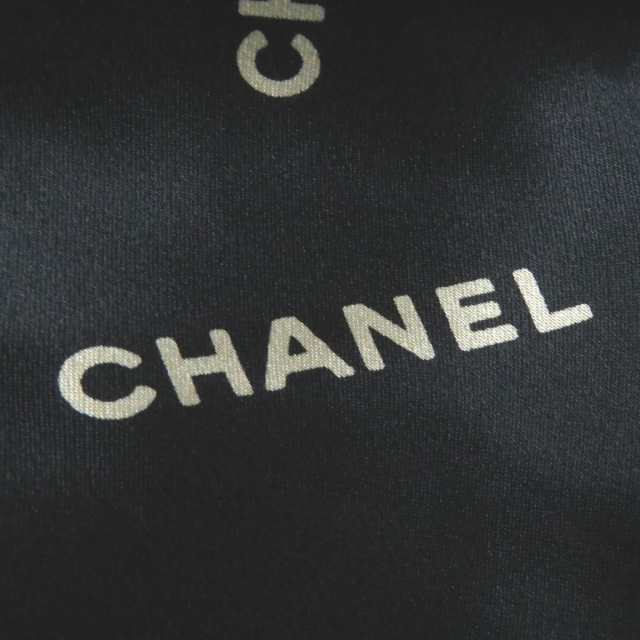 極美品◎仏製 CHANEL シャネル ヴィンテージ シルク100％ ココマーク金ボタン 長袖 シャツ ブラック×ベージュ ロゴ総柄 34  ガーメント付｜au PAY マーケット