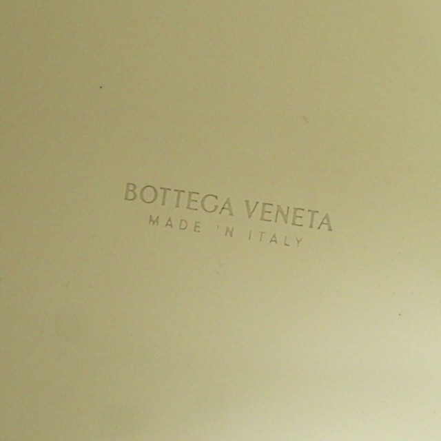 4cmショルダー極美品◎イタリア製 BOTTEGA VENETA ボッテガヴェネタ 696920 パンチ ラバー ショルダーバッグ 巾着付き ホワイト×グリーン