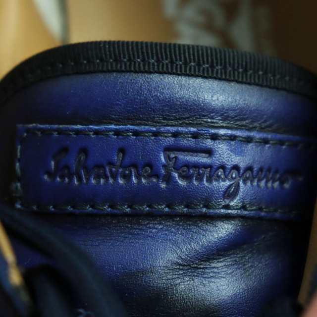 未使用品Salvatore Ferragamo サルヴァトーレフェラガモ ダブル