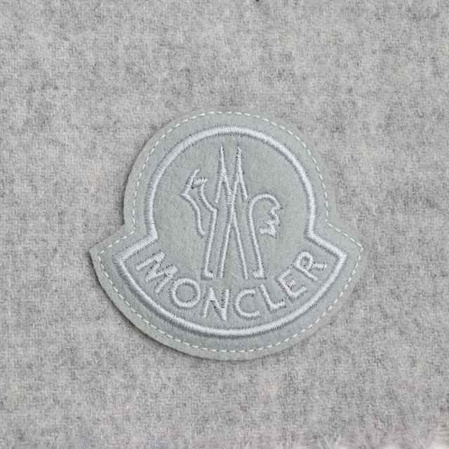 美品◆2019年製 MONCLER モンクレール SCIARPA デカロゴワッペン フリンジ ウール100％ マフラー/ストール グレー UNI  イタリア製 正規品｜au PAY マーケット