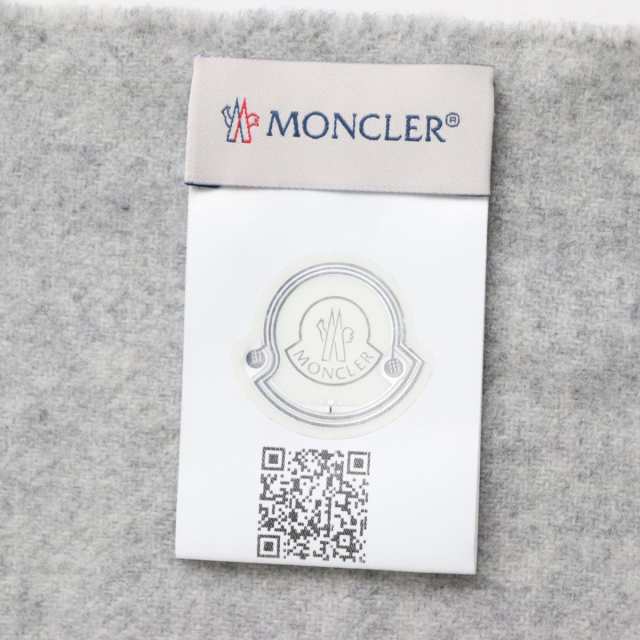 美品◆2019年製 MONCLER モンクレール SCIARPA デカロゴワッペン フリンジ ウール100％ マフラー/ストール グレー UNI  イタリア製 正規品｜au PAY マーケット