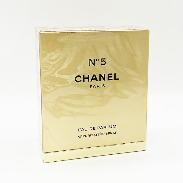 2023ホリデー 限定シャネル N°5 オードゥ パルファム ヴァポリザター 100ml 香水 CHANEL 3145891255973