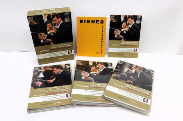 9DVD Christian Thielemann, Wiener P ベートーヴェン 交響曲全集 KKC9019 C MAJOR /00650 中古】9DVD Christian Thielemann, Wiener P ベートーヴェン
