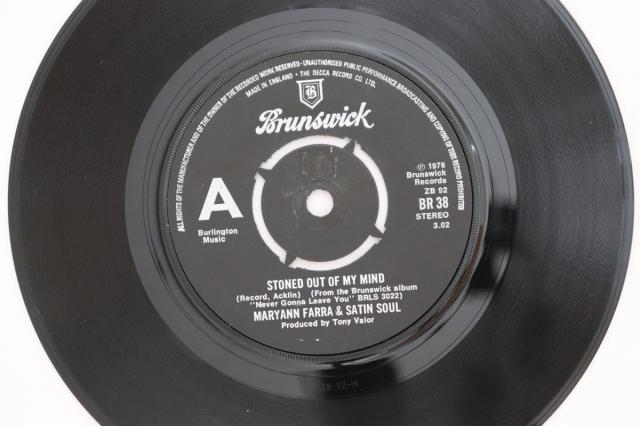 中古】英7” Maryann Farra ＆ Satin Soul Stoned Out Of My Mind BR38