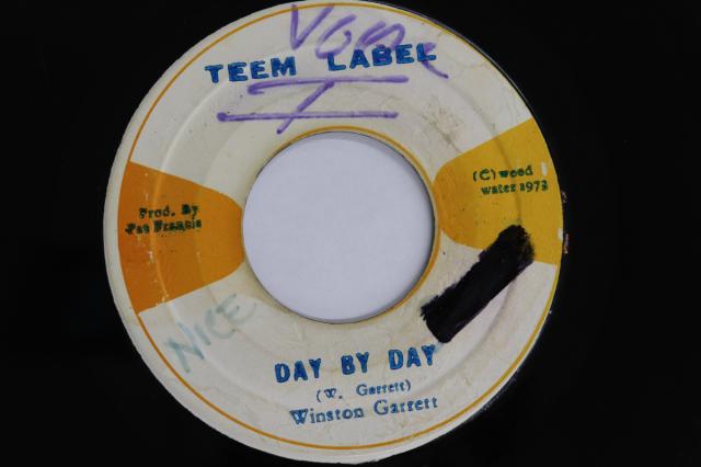 【中古】ジャマイカ7” Winston Jarrett / Soul Syndica Day By Day / Day Version NONE TEEM /00080