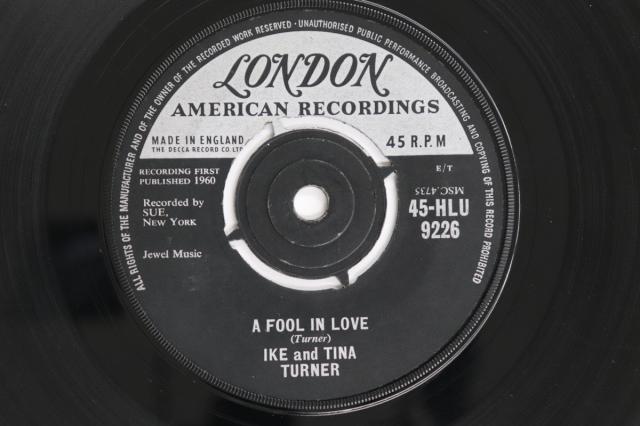 【中古】英7” Ike ＆ Tina Turner A Fool In Love / The Way You Love Me 45HLU9226 London Records /00080