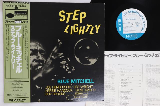 【中古】LP Blue Mitchell Step Lightly GXK8182 BLUE NOTE /00260