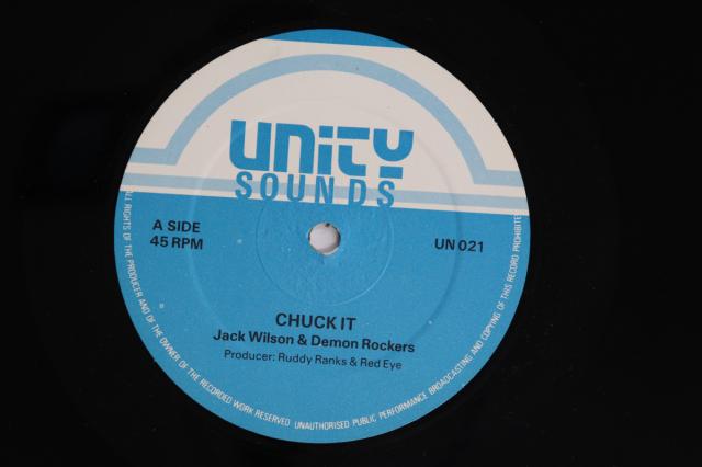 【中古】12” Jack Wilson ＆ Deman Rockers /  Chuck It / Get Up And Dance UN021 Unity Sounds /00250