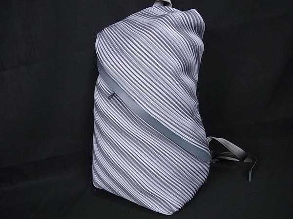 ■極美品■ PLEATS PLEASE プリーツプリーズ ポリエステル リュックサック バックパック メンズ レディース グレー系 AY5078