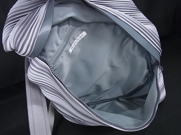 ■極美品■ PLEATS PLEASE プリーツプリーズ ポリエステル リュックサック バックパック メンズ レディース グレー系 AY5078