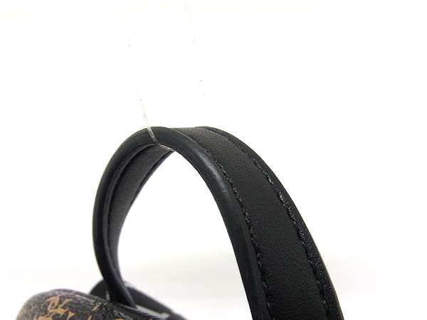 ■新品同様■ GUESS ゲス PVC 総柄 リュックサック バックパック デイパック レディース ブラック系 BJ7840_1