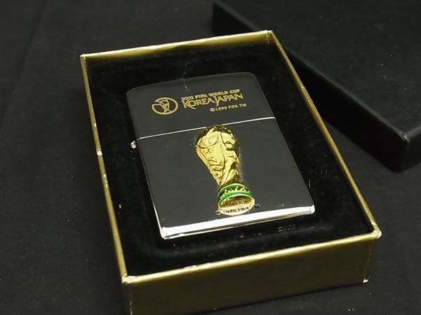 ■新品■未使用■ ZIPPO ジッポー 2002 FIFA WORLD CUP KOREA JAPAN 2000年製 高級ライター オイルライター シルバー系 BM1967