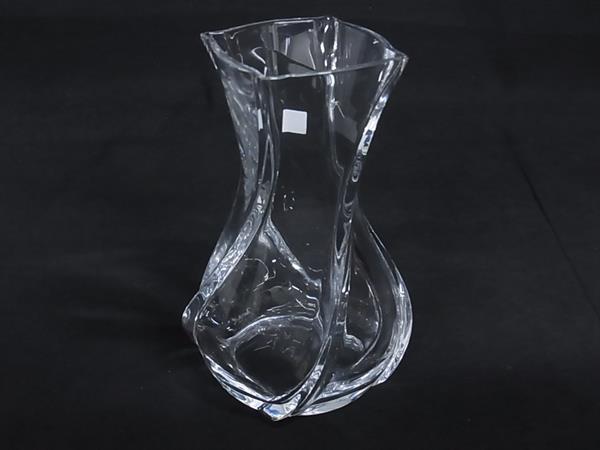 未使用】バカラ 花瓶 クリスタル バカラ 花瓶 マサイ 未使用品