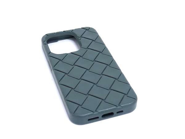 ■美品■ BOTTEGA VENETA ボッテガヴェネタ イントレチャート ラバー  iPhone14pro 対応 アイフォンケース グレー系 BM9714