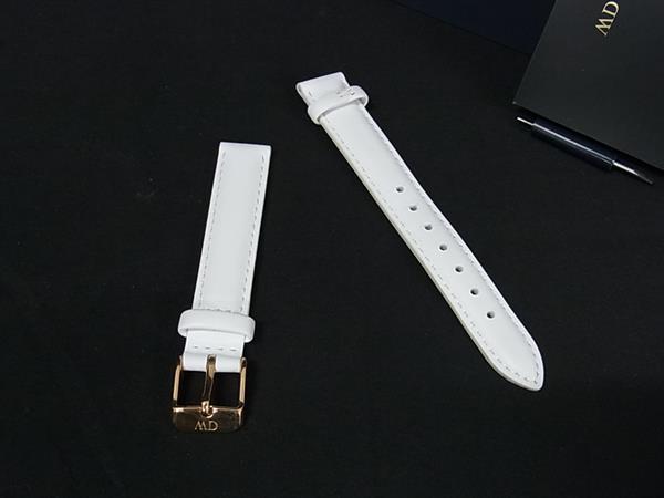 ■新品同様■ Daniel Wellington ダニエル ウェリントン レザー 時計ベルト ウォッチベルト ウォッチバンド ホワイト系 BP3321