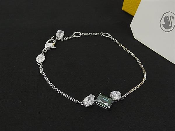 □新品同様□ SWAROVSKI スワロフスキー Mesmera カラーストーン 