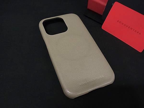 ■新品同様■ BONAVENTURA ボナベンチュラ レザー iPhone14pro 対応 アイフォンケース スマホケース グレージュ系 BT1872