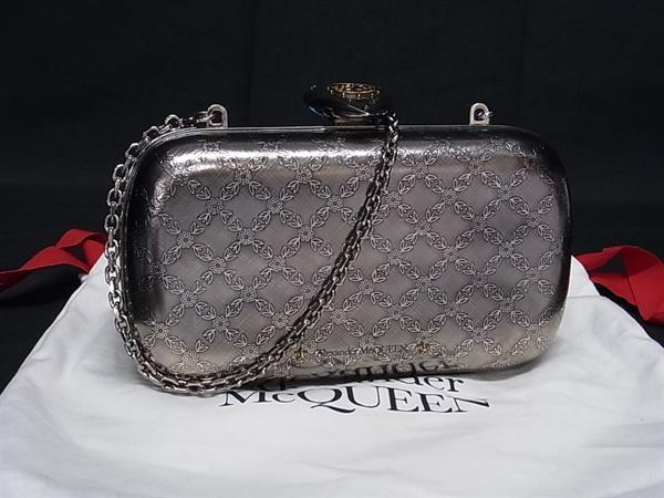 ■希少■新品同様■ ALEXANDER McQUEEN マックイーン 2020 メタル ハート クロージャー 2WAY クラッチ シルバー系 BT3447