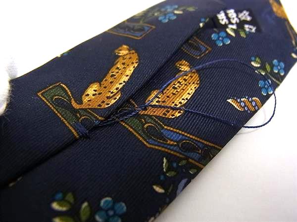 □新品同様□ Salvatore Ferragamo フェラガモ シルク100% 総柄