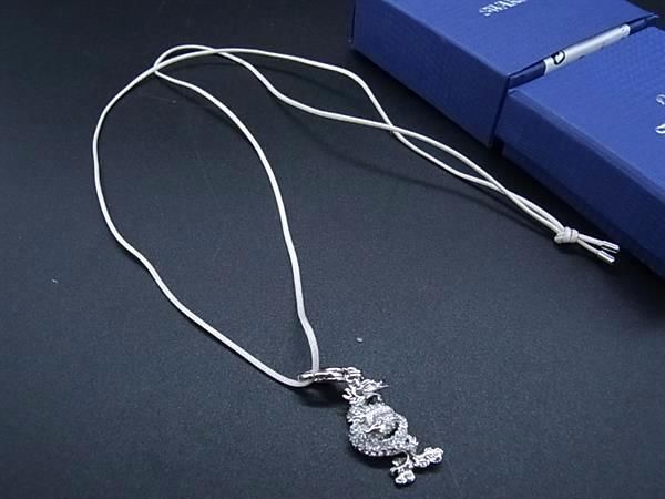 ■新品■未使用■ SWAROVSKI スワロフスキー 1124114 SCS ネックレス チャーム ドラゴン チャーム キーホルダー アクセサリー FA4185
