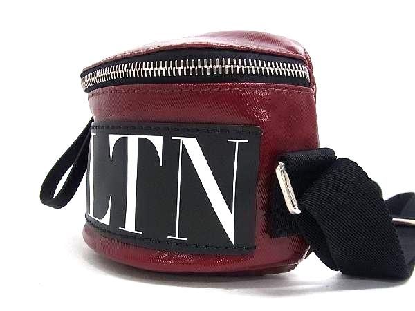 ■極美品■ VALENTINO GARAVANI ヴァレンティノ ガラヴァーニ パテントレザー クロスボディ ショルダーバッグ ポシェット レッド系 FC0447