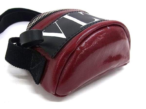 ■極美品■ VALENTINO GARAVANI ヴァレンティノ ガラヴァーニ パテントレザー クロスボディ ショルダーバッグ ポシェット レッド系 FC0447