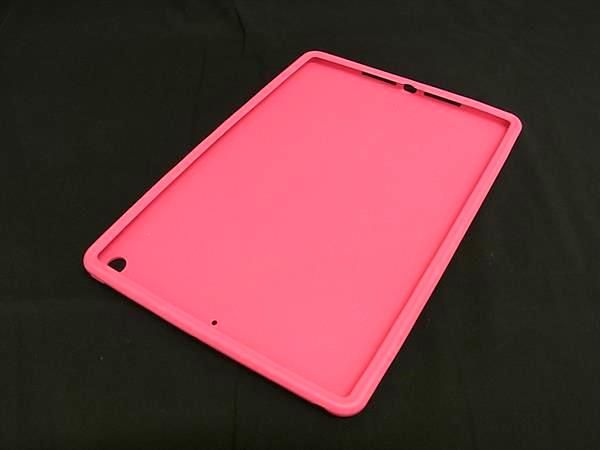 ■極美品■ BOTTEGA VENETA ボッテガヴェネタ イントレチャート ラバー iPadケース アイパッドケース レディース ピンク系 FC6085_1