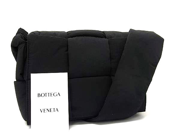 ■新品同様■ BOTTEGA VENETA ボッテガヴェネタ マキシイントレチャート ナイロン クロスボディ ショルダーバッグ ブラック系 FF8842