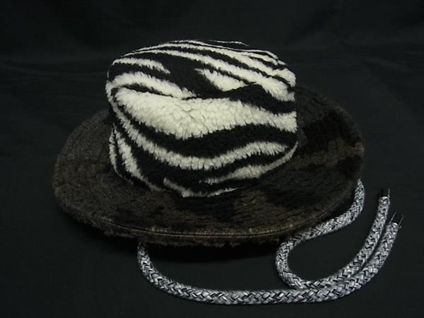 ■極美品■ KHRISJOY クリスジョイ アクリル×ポリエステル ハット 帽子 レディース ブラック系×アイボリー系×カーキ系 FJ2915