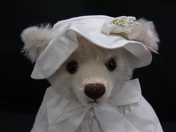 ■美品■ Steiff シュタイフ 675874 マドモアゼル アイコ 1600体 日本限定 テディベア くま ぬいぐるみ ホワイト系 FJ7540_2