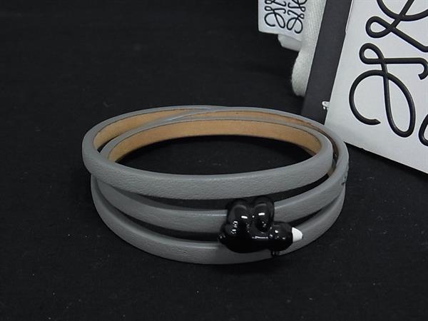 ■極美品■ LOEWE ロエベ スナ フジタ コラボ レザー クマ くま 3連 ブレスレット アクセサリー レディース グレー系 FR5562