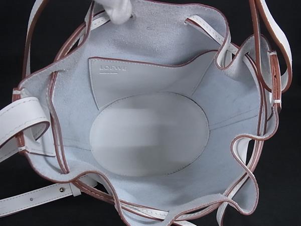 ■美品■ LOEWE ロエベ バルーンバッグ レザー クロスボディ ショルダーバッグ 斜め掛け アイボリー系 FR7166 □美品□ LOEWE ロエベ バルーンバッグ レザー クロスボディ