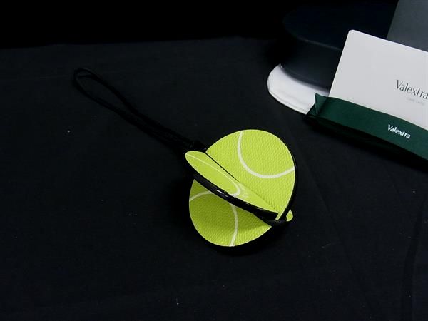 ■新品同様■ Valextra ヴァレクストラ レザー テニスボール キーホルダー チャーム レディース メンズ  グリーン系 FS2590