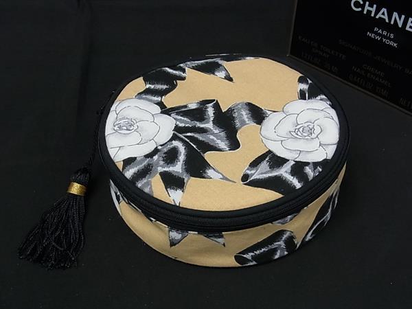 ■極美品■ CHANEL シャネル カメリア キャンバス マルチケース マルチポーチ 小物入れ ベージュ系×ブラック系×ホワイト系 FT8205