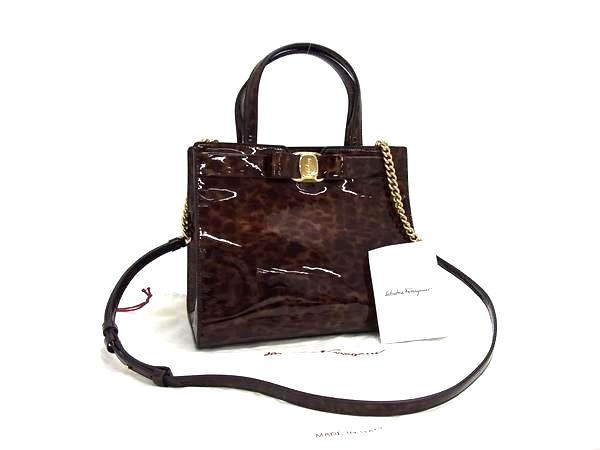 ■新品同様■ Salvatore Ferragamo フェラガモ ヴァラリボン パテントレザー 2WAY ハンドバッグ ショルダー 肩掛け ブラウン系 FU7512